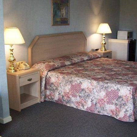 Celebration Inn Lewisburg ภายนอก รูปภาพ
